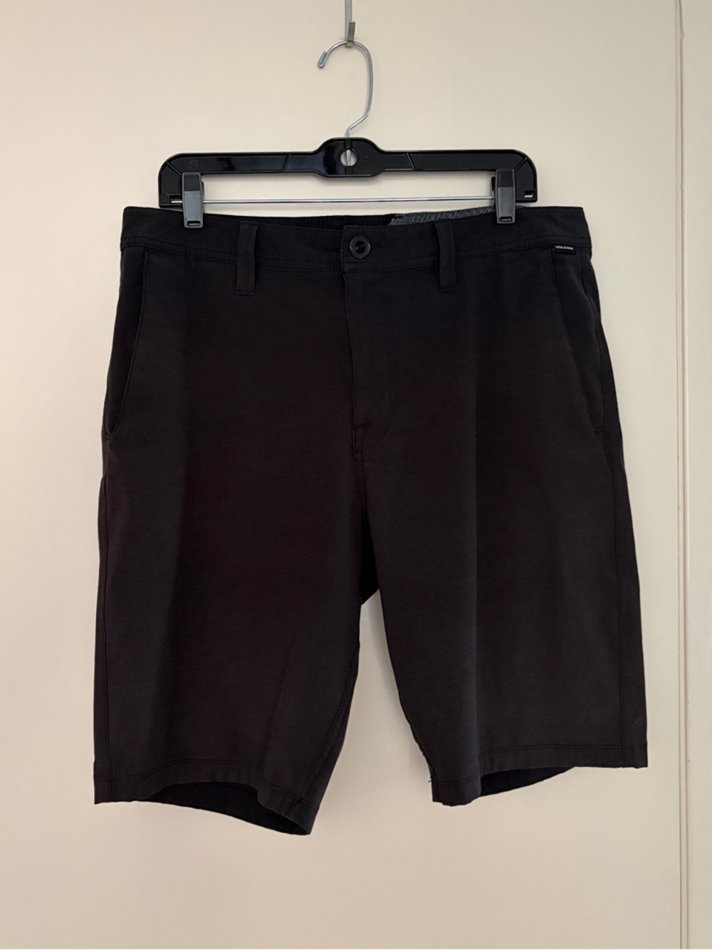 Volcom Black Flat Zip Front Chino Swim trunks/shorts with pockets! 34